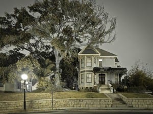 Guillaume Grasset. The Thriller House aka The Sanders House, 2012.