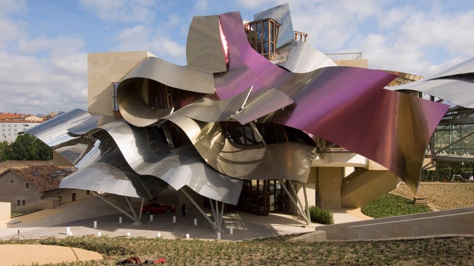 アート・デザイン・音楽 PETER EISENMAN & FRANK GEHRY Aesthetica Magazine - Frank Gehry, LACMA, Los Angeles