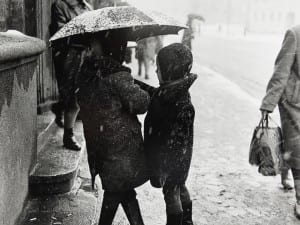 Antanas Sutkus, Covered by the Umbrella, 1963. Courtesy of White Space Gallery, London.